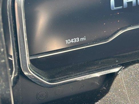 Used 2024 Chevrolet Silverado 1500 LT image 8