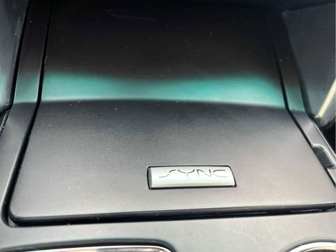 Used 2017 Ford Explorer Platinum image 44