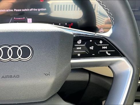 Used 2025 Audi Q5 Premium w/ Convenience Package AWD/4WD image 12