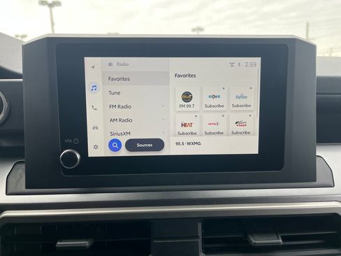 Used 2025 Toyota 4Runner SR5 image 21