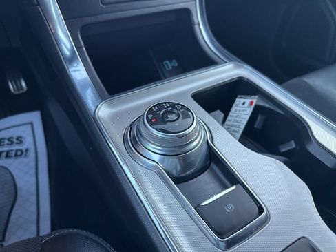 Used 2024 Ford Edge ST image 26