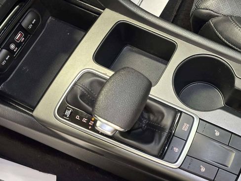Used 2020 Kia Optima SE FWD image 34
