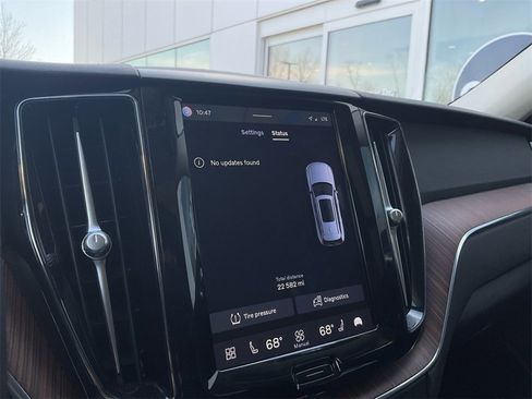 Certified 2023 Volvo XC60 B5 Plus image 26