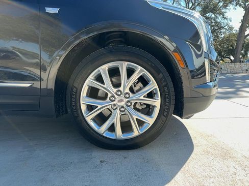 Used 2019 Cadillac XT5 Luxury w/ LPO, Radiant Package image 9