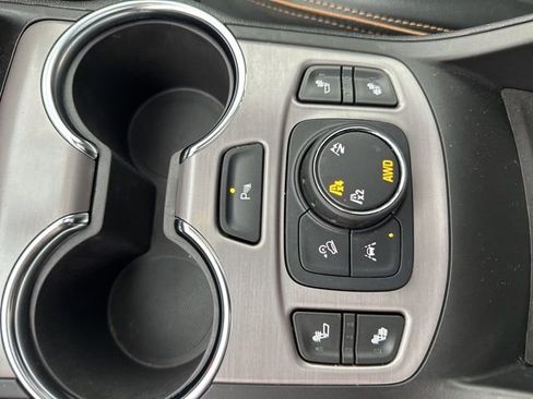 Used 2024 GMC Terrain AT4 w/ Infotainment Package II image 29