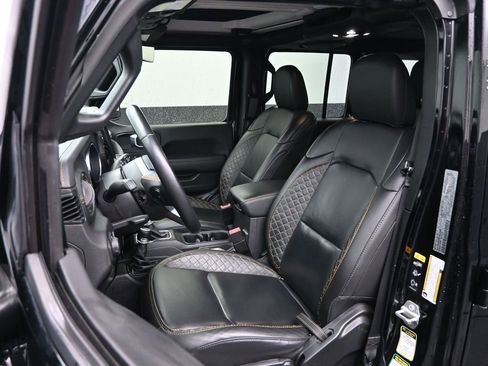 Used 2021 Jeep Wrangler Unlimited Sahara AWD/4WD image 26