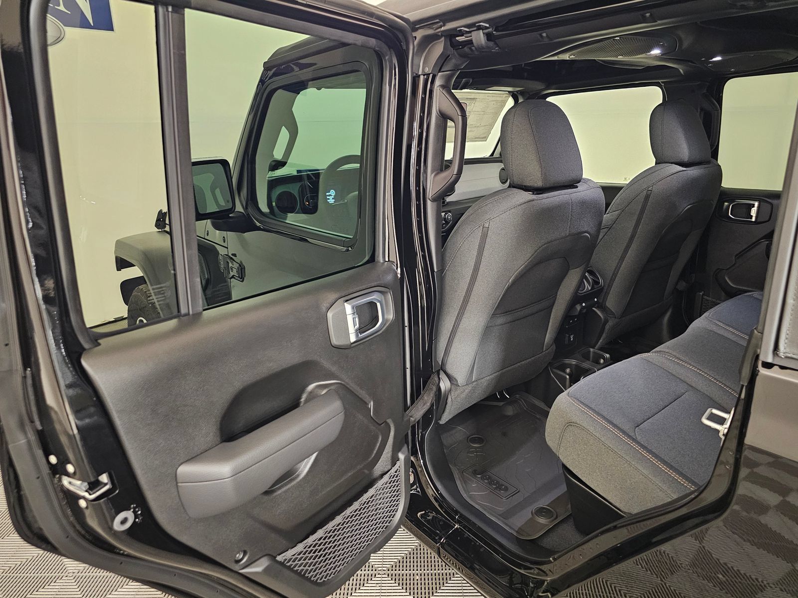 New 2027 Jeep Gladiator Sport AWD/4WD image 21