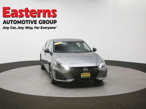 Used 2023 Nissan Altima 2.5 SR FWD image 50
