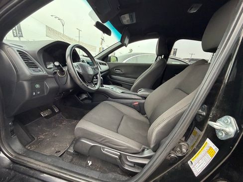 Used 2021 Honda HR-V Sport image 7