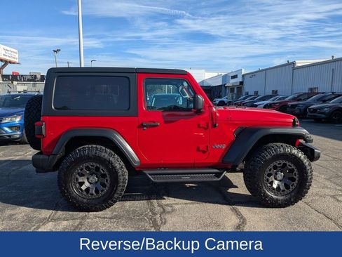 Used 2018 Jeep Wrangler Sport image 3