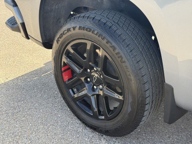 Used 2023 Chevrolet Silverado 1500 RST w/ Redline Edition RWD image 13