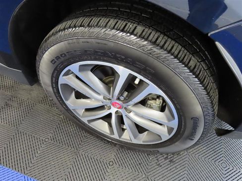 Used 2020 Jaguar F-PACE Premium image 7