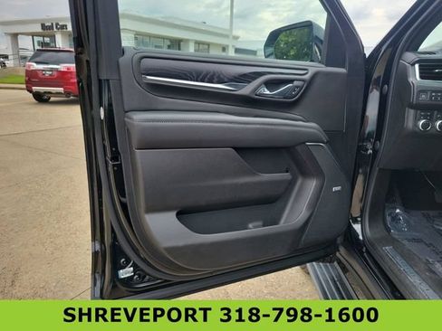 Certified 2021 GMC Yukon XL Denali w/ Denali Premium Package AWD/4WD image 23