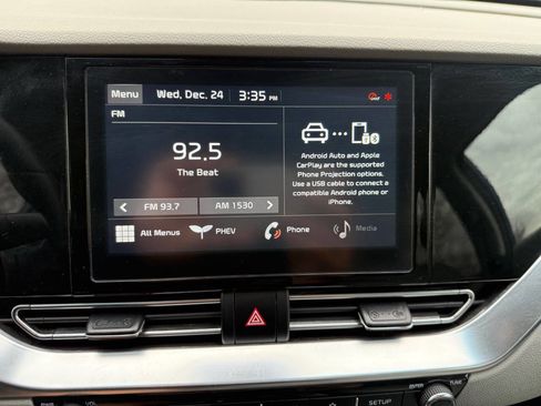 Used 2020 Kia Niro EX image 12