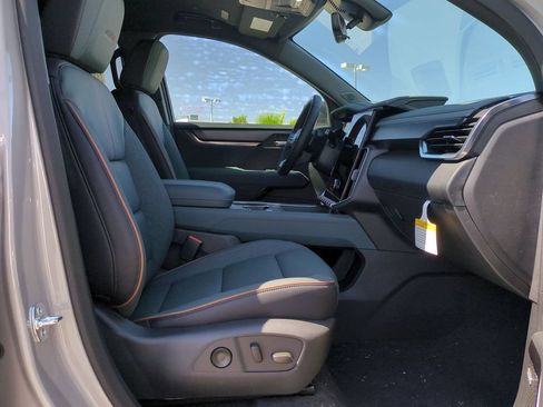 New 2026 GMC Acadia AT4 w/ Super Cruise Package AWD/4WD image 33