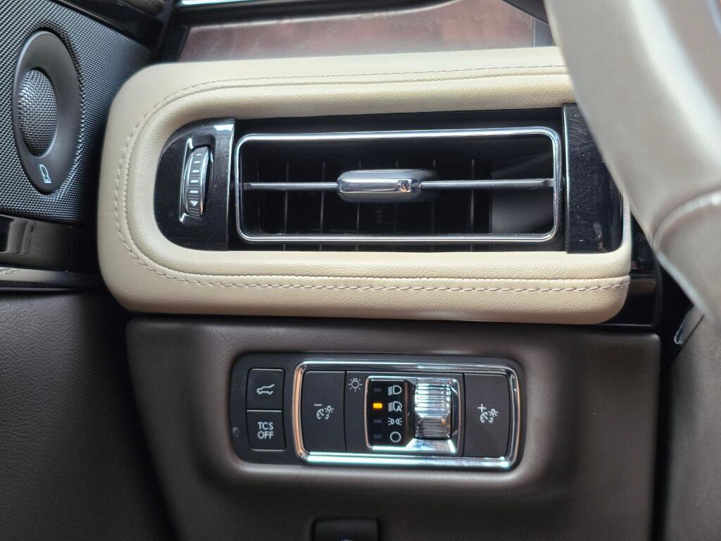 Used 2022 Lincoln Nautilus Reserve w/ Equipment Group 201A AWD/4WD image 31