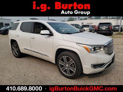Used 2017 GMC Acadia Denali w/ Technology Package FWD image 1