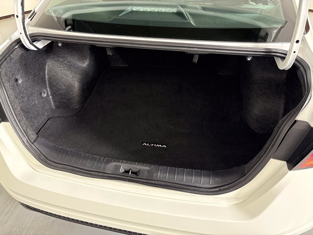 Used 2024 Nissan Altima 2.5 SR FWD image 21