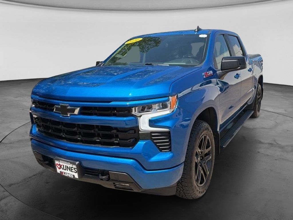 Used 2024 Chevrolet Silverado 1500 RST AWD/4WD image 4