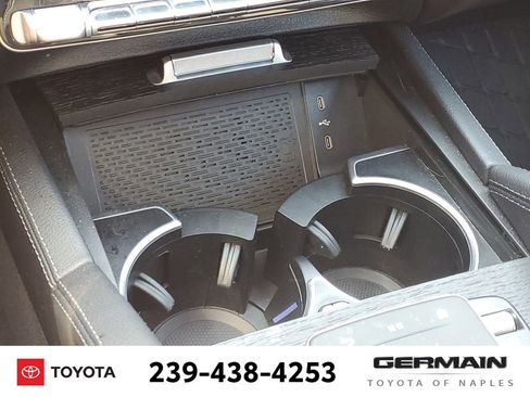 Used 2025 Mercedes-Benz GLE 450 4MATIC w/ AMG Line Exterior image 32