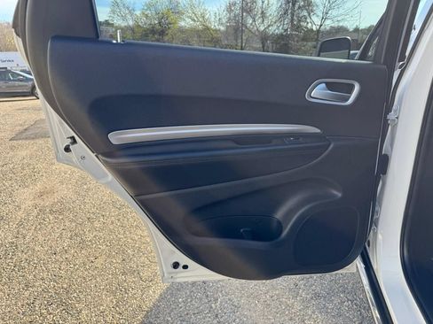 Used 2020 Dodge Durango SXT AWD/4WD image 16