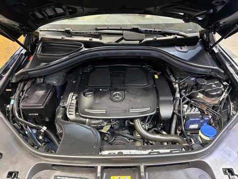 Used 2018 Mercedes-Benz GLE 350 w/ Premium 1 Package image 31