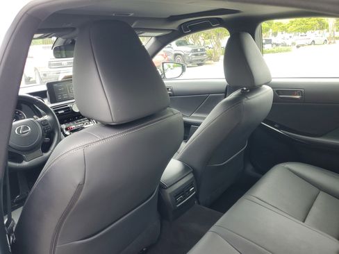 Used 2025 Lexus IS 350 F Sport image 11