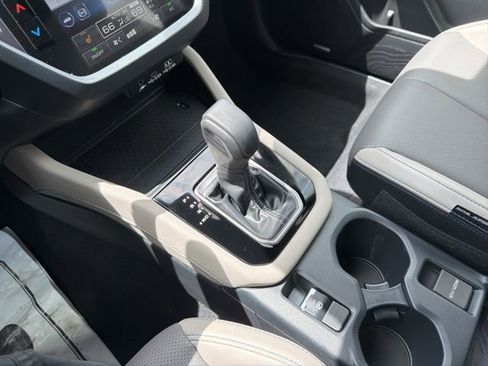 Used 2025 Subaru Forester Limited w/ Popular Package AWD/4WD image 28