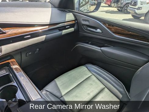 Used 2021 Cadillac Escalade Premium Luxury AWD/4WD image 27