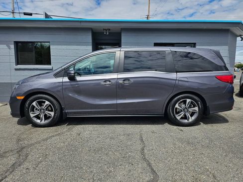 Used 2019 Honda Odyssey EX image 2