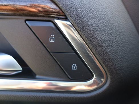 Used 2024 Chevrolet Silverado 1500 RST w/ Z71 Off-Road Package image 38