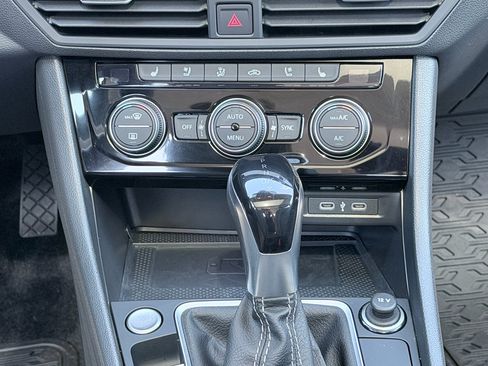 Used 2024 Volkswagen Jetta SEL FWD image 18