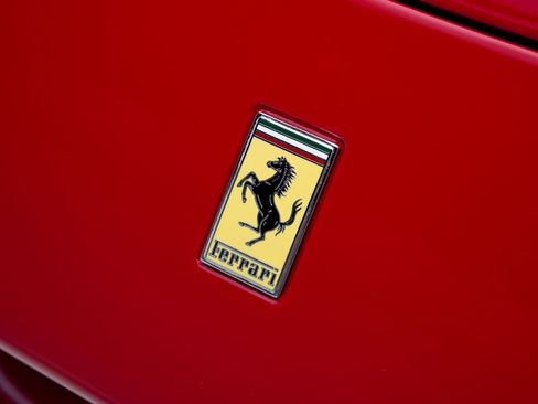 Used 2023 Ferrari 296 GTS image 12