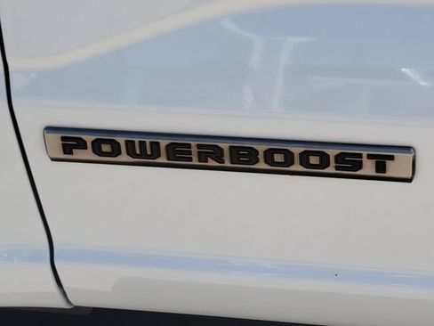 Certified 2024 Ford F150 Platinum w/ Equipment Group 702A High AWD/4WD image 17
