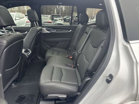 Used 2023 Cadillac XT6 Premium Luxury image 26