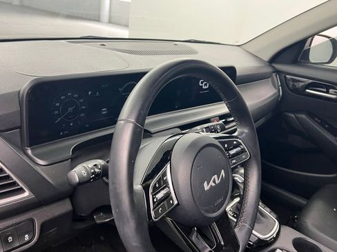 Used 2024 Kia Seltos EX FWD image 7