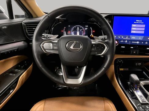 Used 2025 Lexus NX 350 AWD w/ Cold Area Package image 5