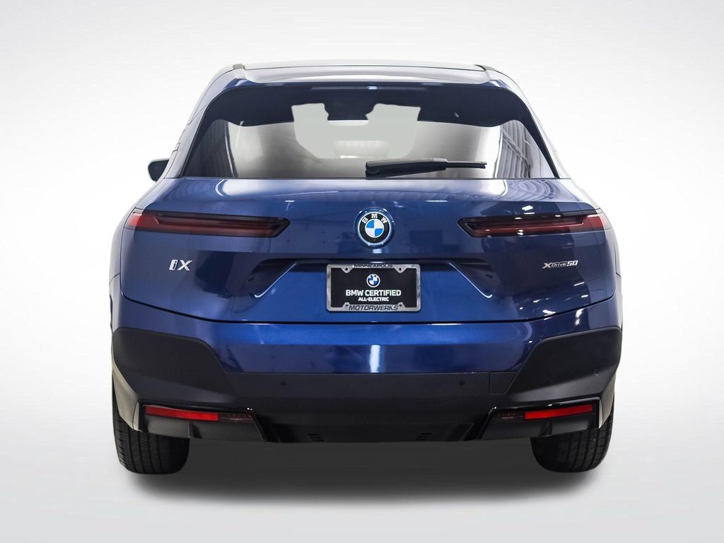 Certified 2024 BMW iX xDrive50 AWD/4WD image 4