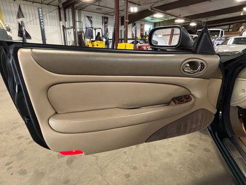 Used 1998 Jaguar XK8 Convertible RWD image 28
