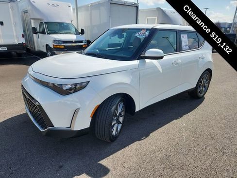 Used 2024 Kia Soul EX FWD image 4