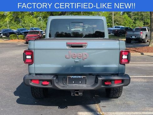 Certified 2025 Jeep Gladiator Rubicon w/ Convenience Group AWD/4WD image 4