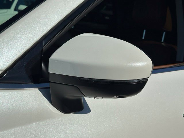 Certified 2023 Nissan Pathfinder Platinum AWD/4WD image 7