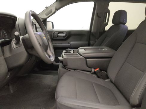 Used 2020 Chevrolet Silverado 1500 Custom w/ Custom Convenience Package RWD image 17