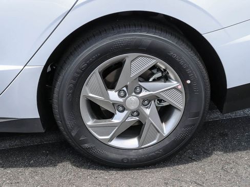 New 2026 Hyundai Sonata SE FWD image 13