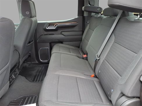 Used 2023 Chevrolet Silverado 1500 LT image 13