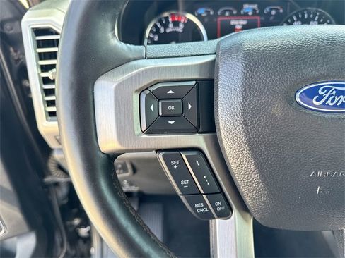 Certified 2021 Ford F250 Platinum image 32