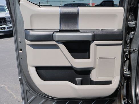 Used 2018 Ford F150 XLT image 34