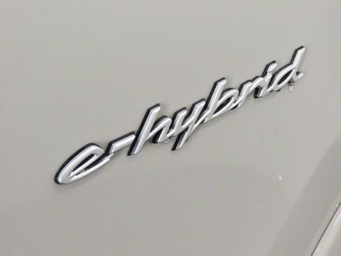 Certified 2025 Porsche Cayenne E-Hybrid Coupe AWD/4WD image 13