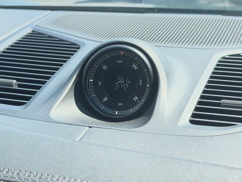 Certified 2025 Porsche Cayenne S AWD/4WD image 27