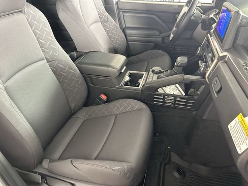 New 2026 Toyota Tacoma SR5 AWD/4WD image 25